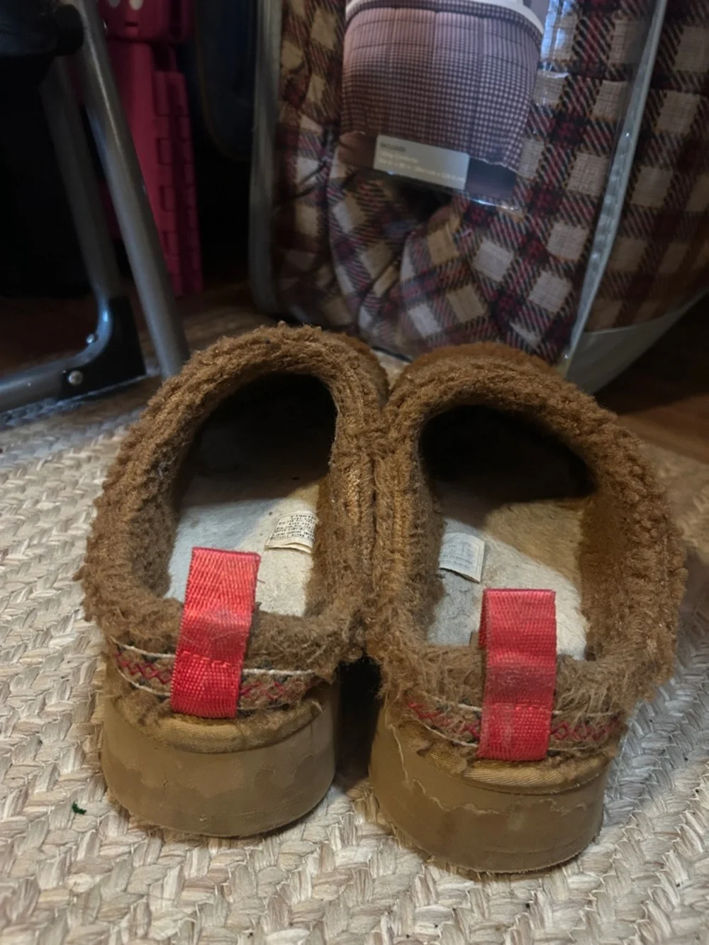 UGG Sherpa Platform Slippers - Picture 4 of 5
